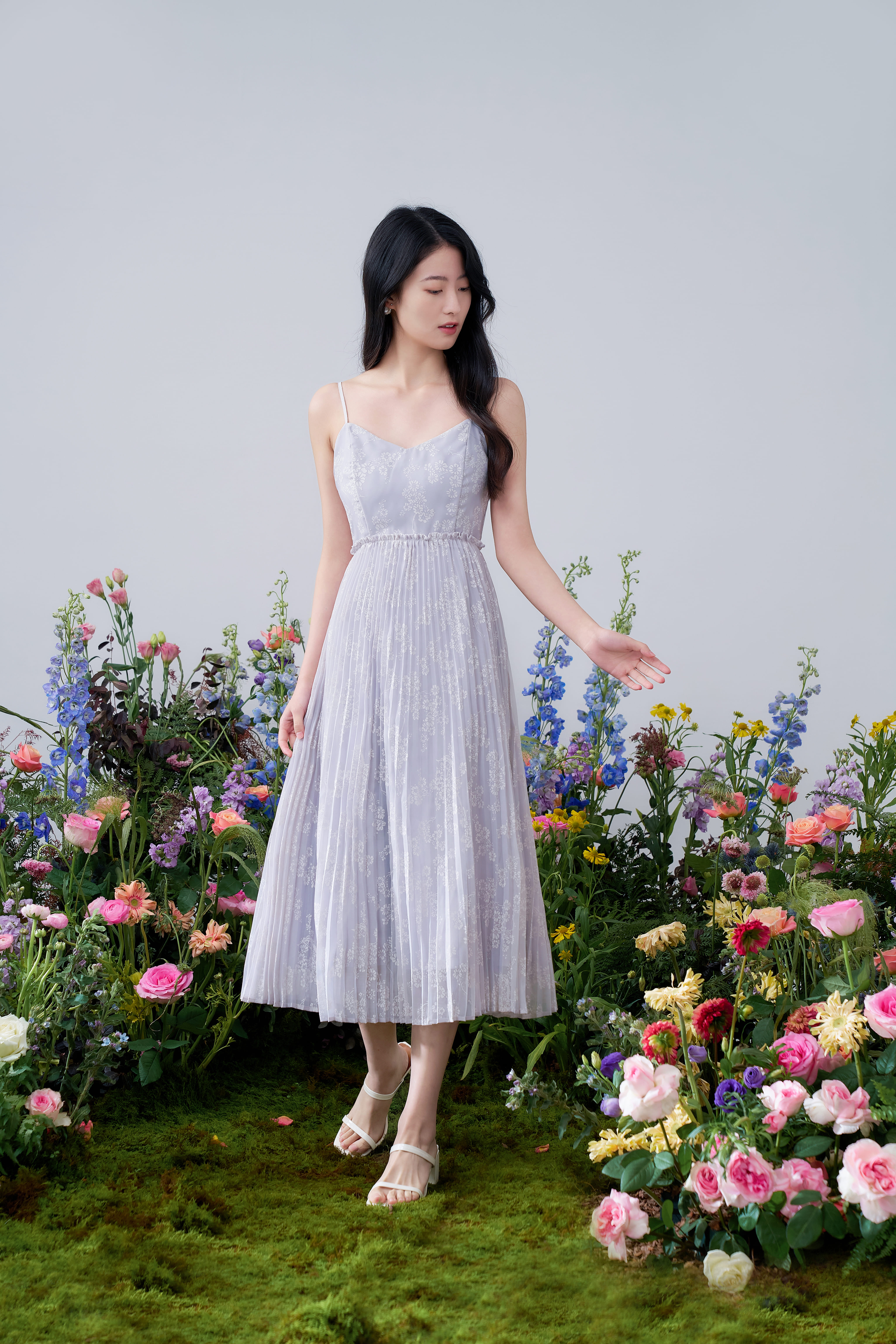 strapless open back dress FIRE DEAL) LEIA PLEATED FLORAL MIDI DRESS IN WHITE main image 0